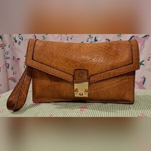 Vintage Caracciola Tan Leather Boho Neutral Wristlet Clutch Purse Bag w/ 2 Keys